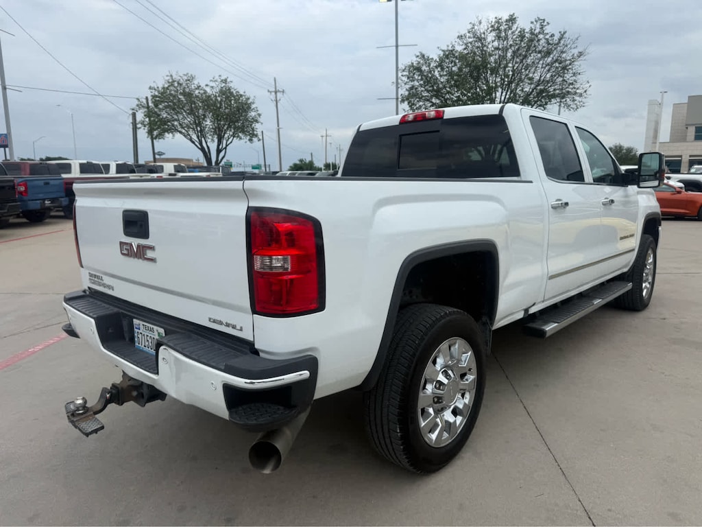 Used 2016 GMC Sierra 2500HD Denali 4WD Crew Cab 153.7 Truck