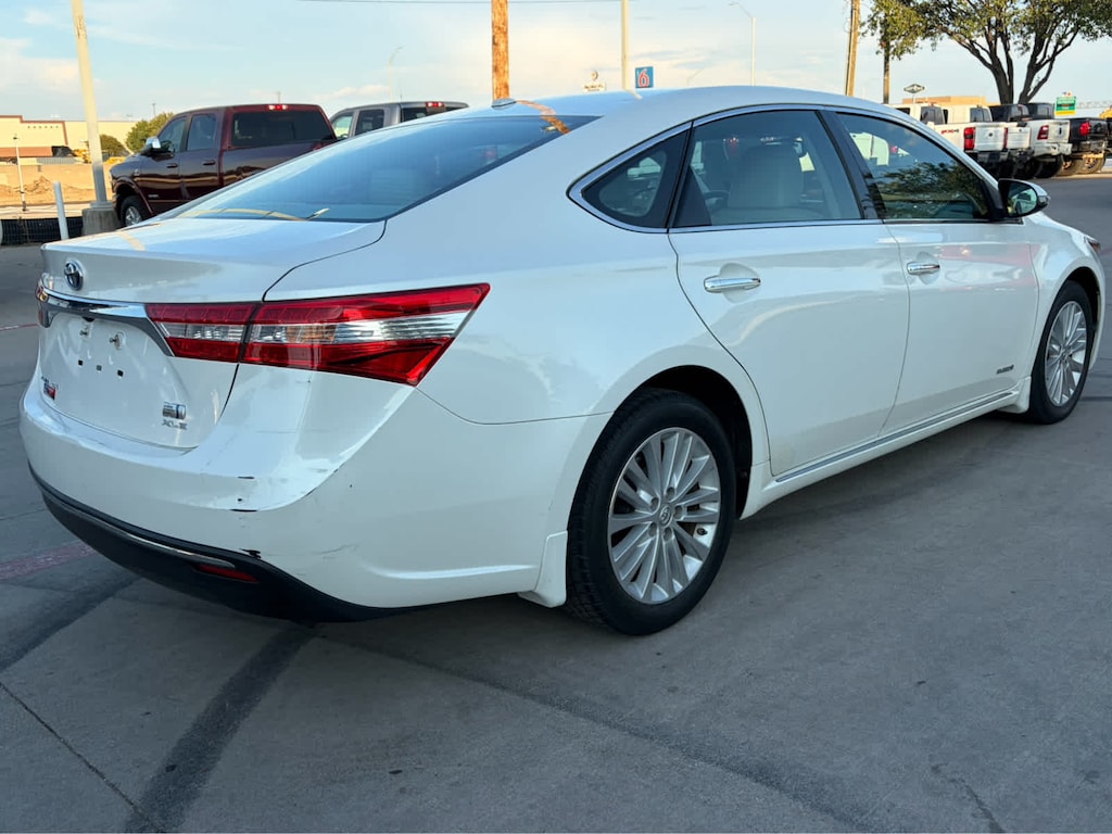 Used 2015 Toyota Avalon Hybrid XLE Touring Sedan