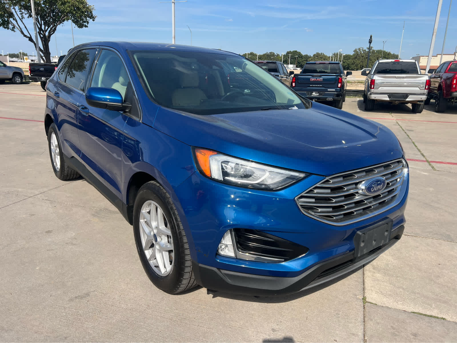 2021 Ford Edge SEL photo 4
