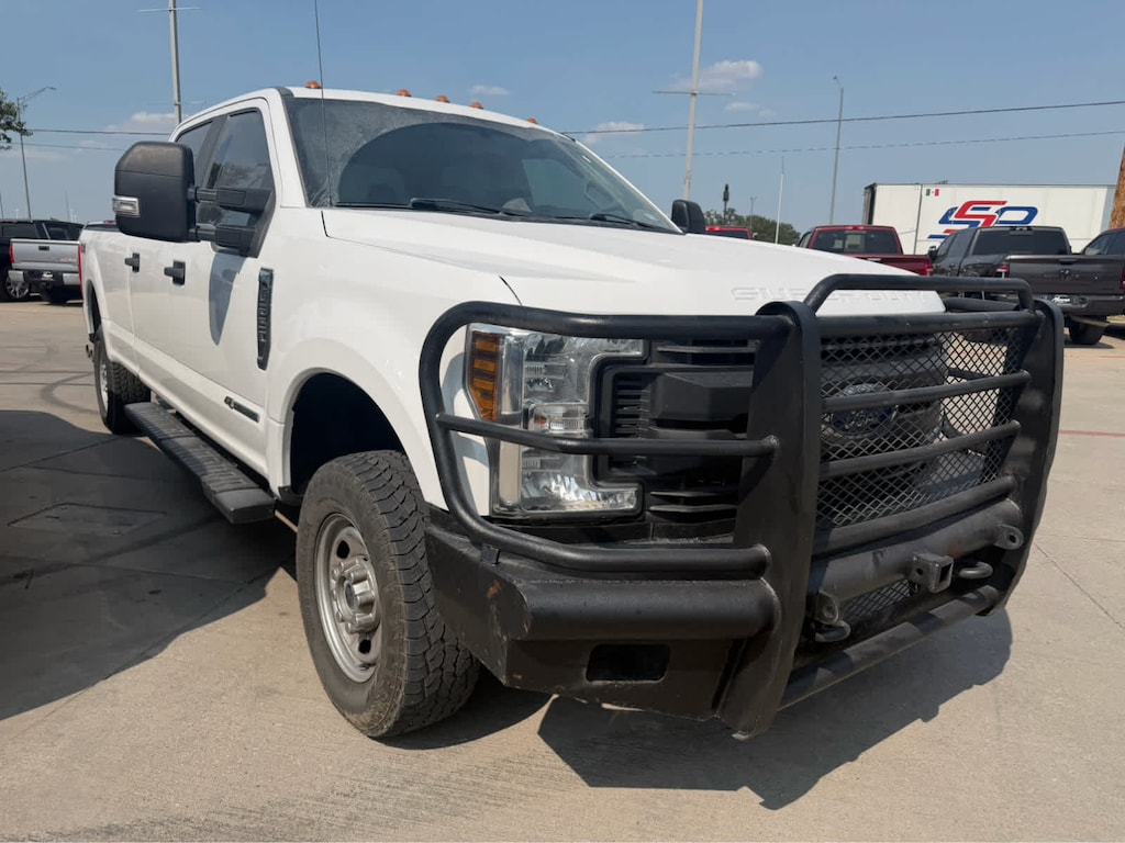 Used 2019 Ford Super Duty F-250 Pickup XL 4WD Crew Cab 8 Box Truck