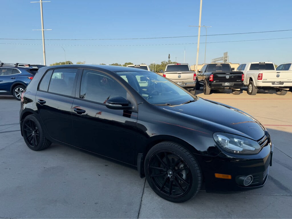 Used 2013 Volkswagen Golf TDI w/Tech Pkg Sedan