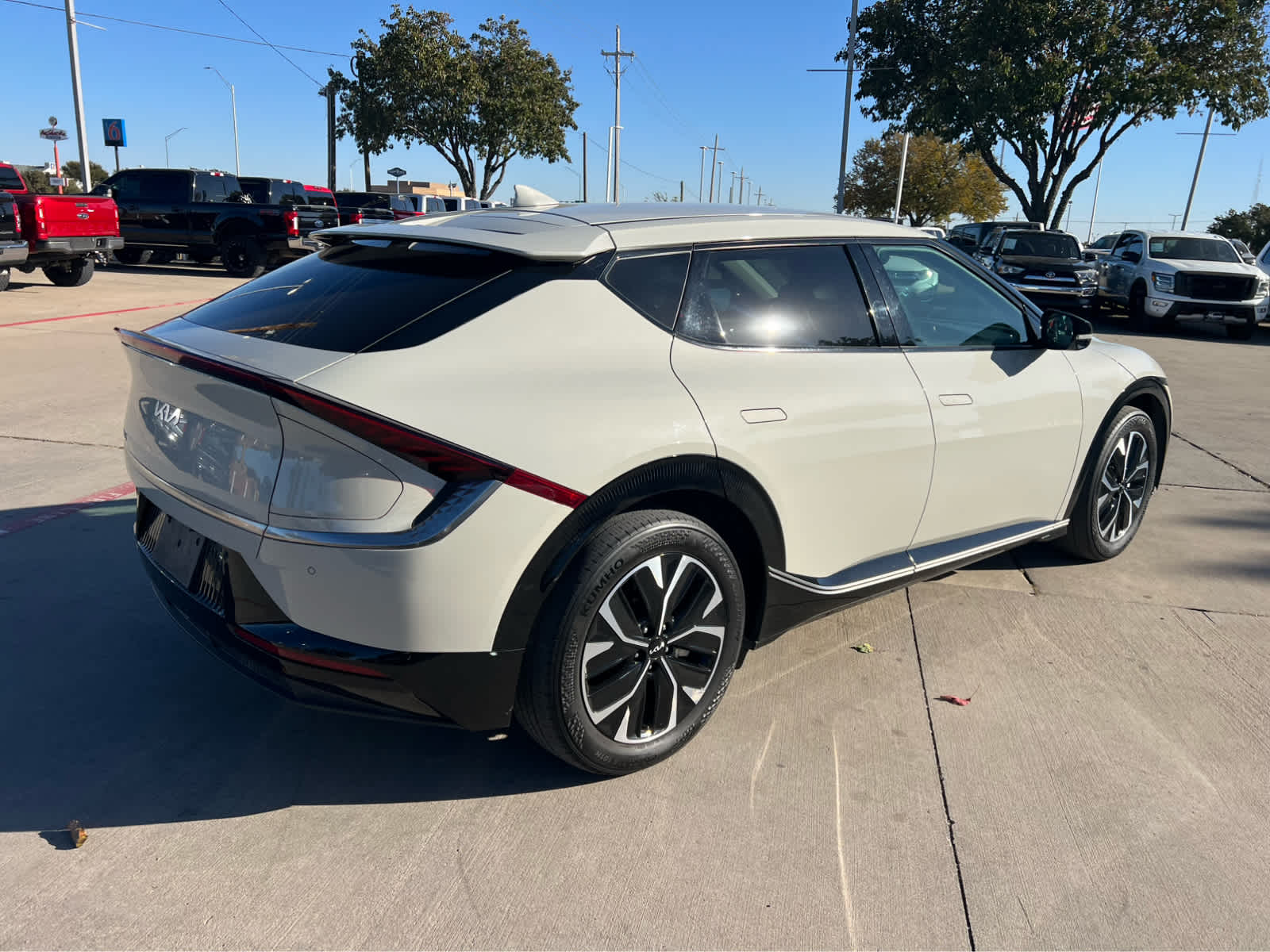 2022 Kia EV6 Light Wind GT-Line photo 3