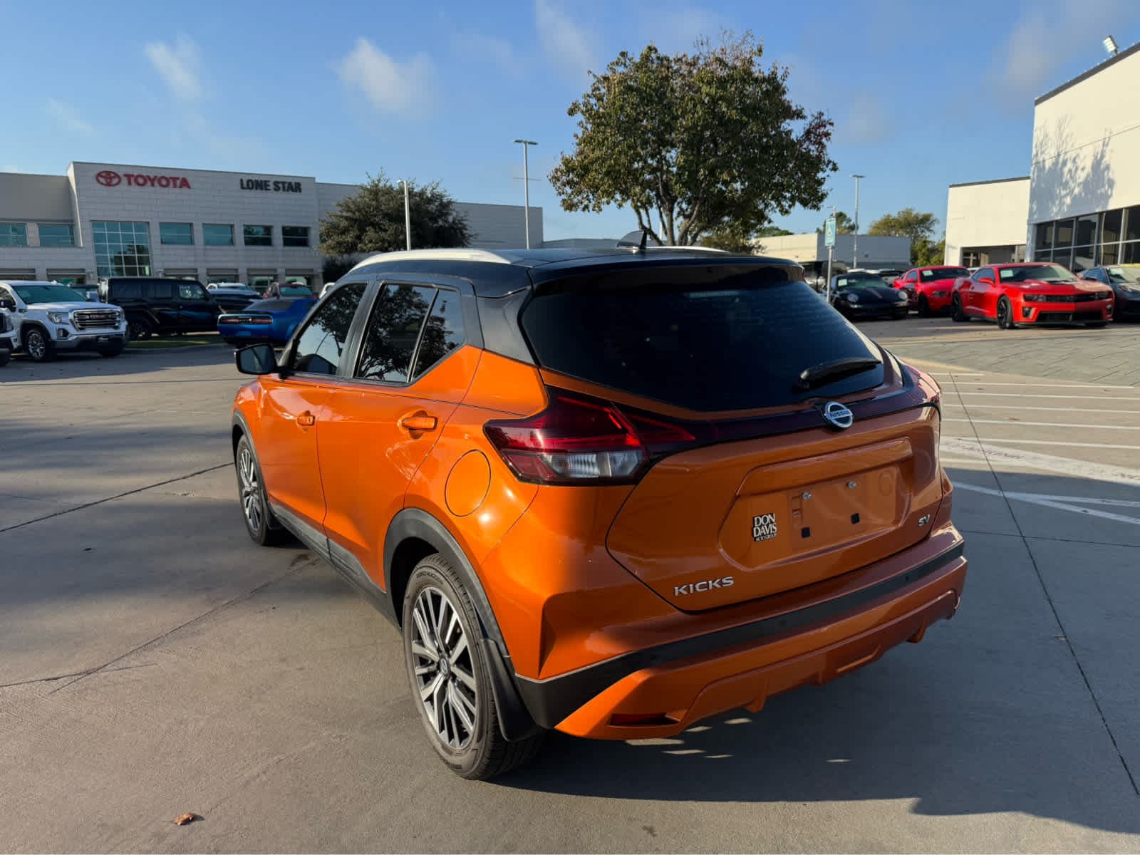 2021 Nissan Kicks SV photo 2