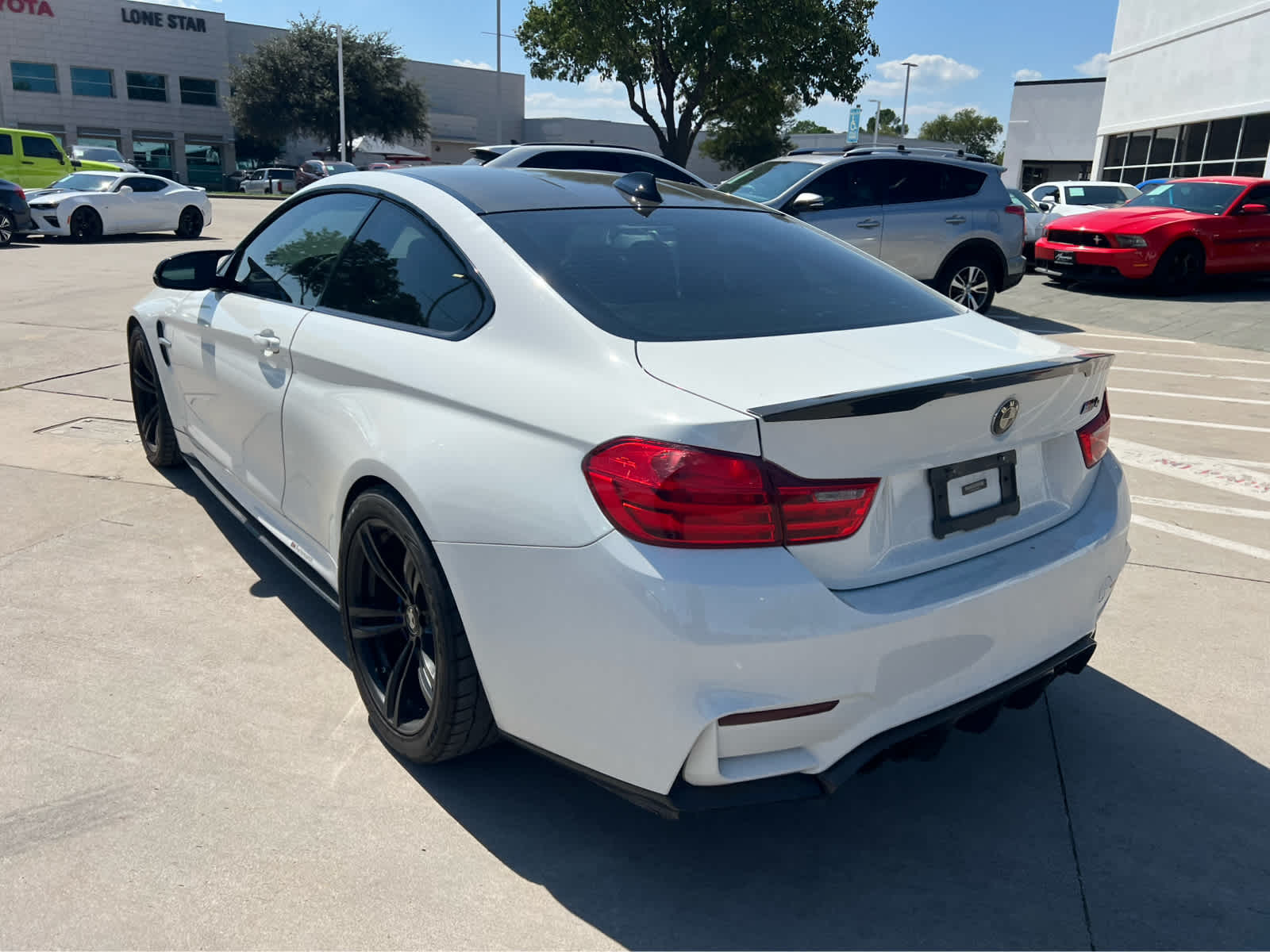 2015 Bmw M4 Coupe photo 2