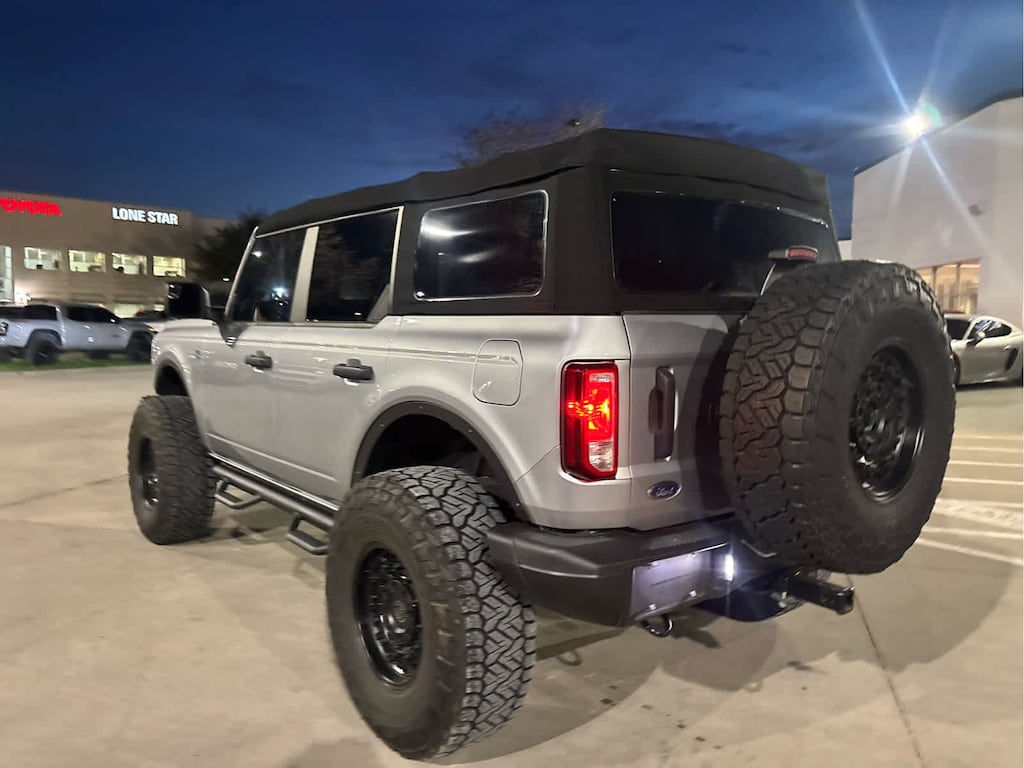 Used 2023 Ford Bronco Black Diamond SUV