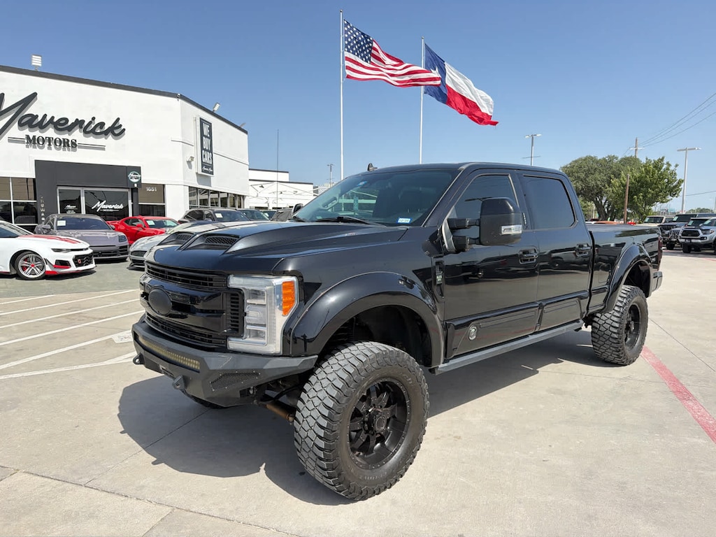 Used 2019 Ford Super Duty F-250 Pickup Lariat 4WD Crew Cab 6.75 Box Truck