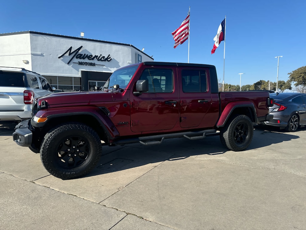 Used 2021 Jeep Gladiator Willys 4x4 Truck