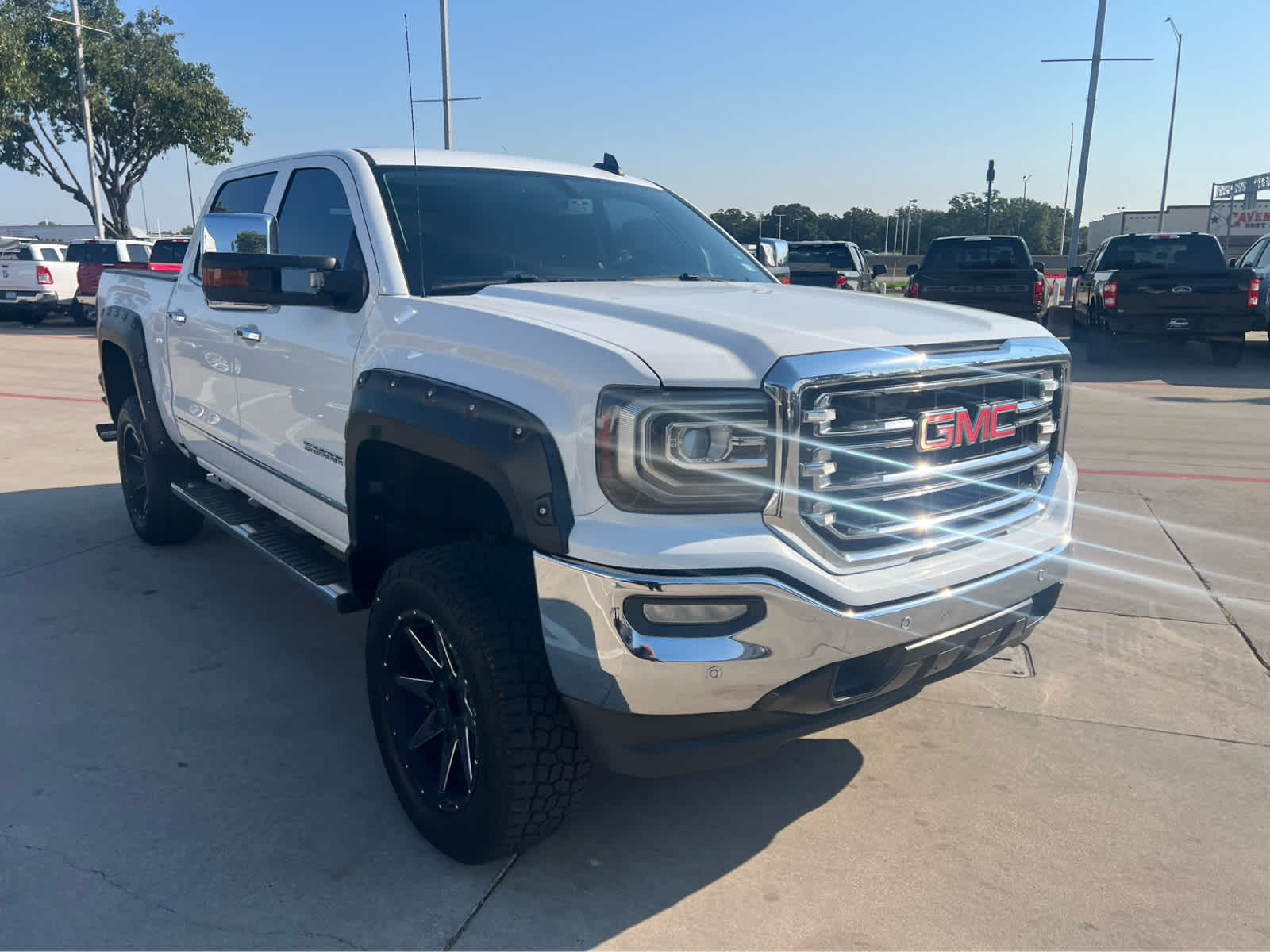 2016 Gmc Sierra SLT photo 4