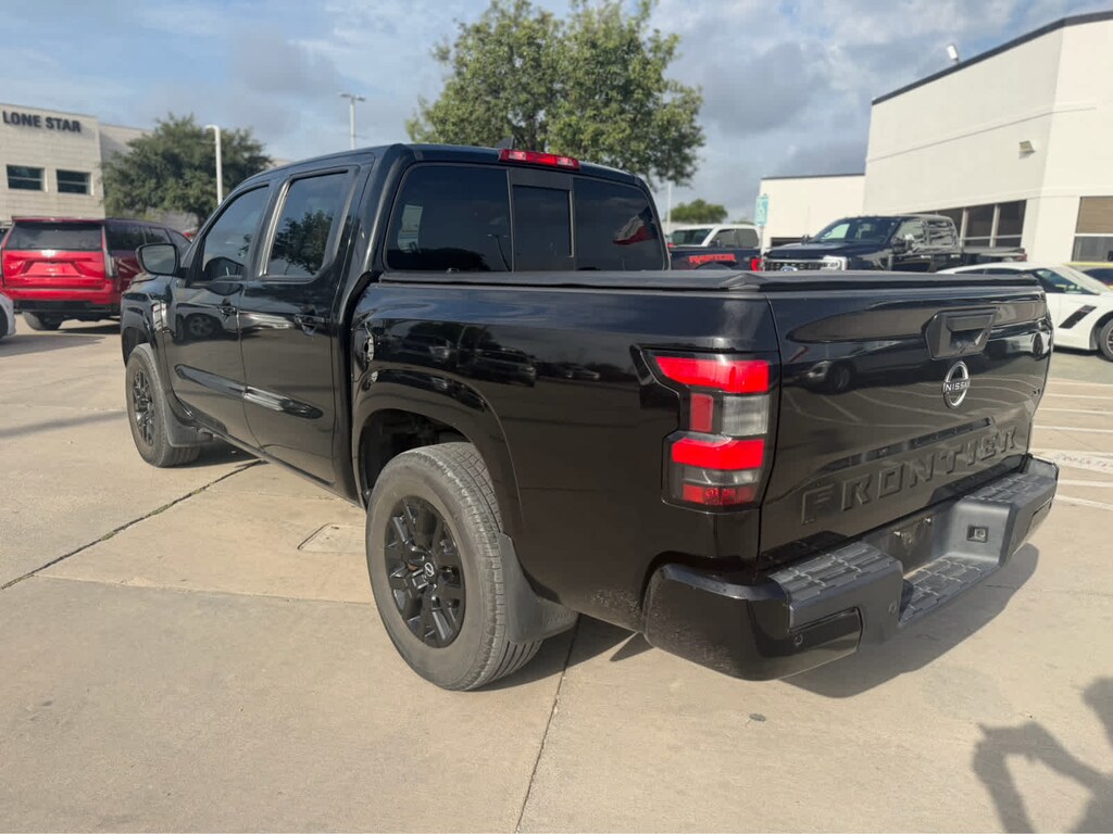 Used 2022 Nissan Frontier SV Crew Cab 4x2 Auto Truck