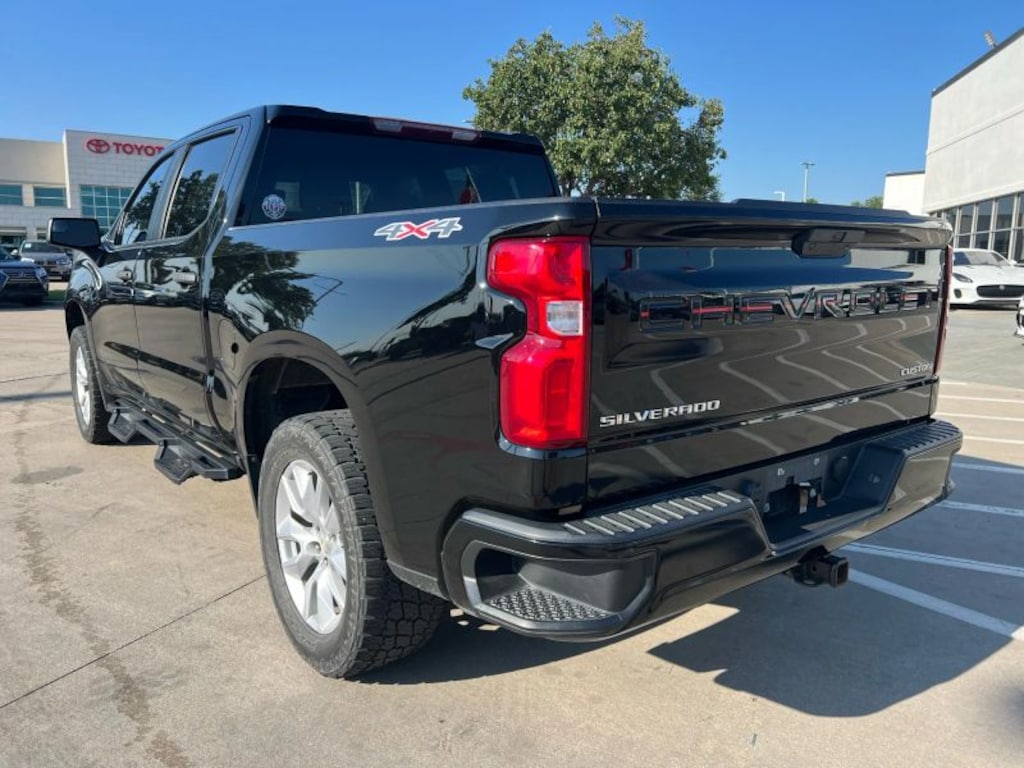 Used 2022 Chevrolet Silverado 1500 LTD Custom 4WD Crew Cab 157 4WD Crew Cab 157