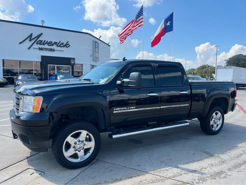 Used 2013 GMC Sierra 2500HD Denali 4WD Crew Cab 153.7 4WD Crew Cab 153.7