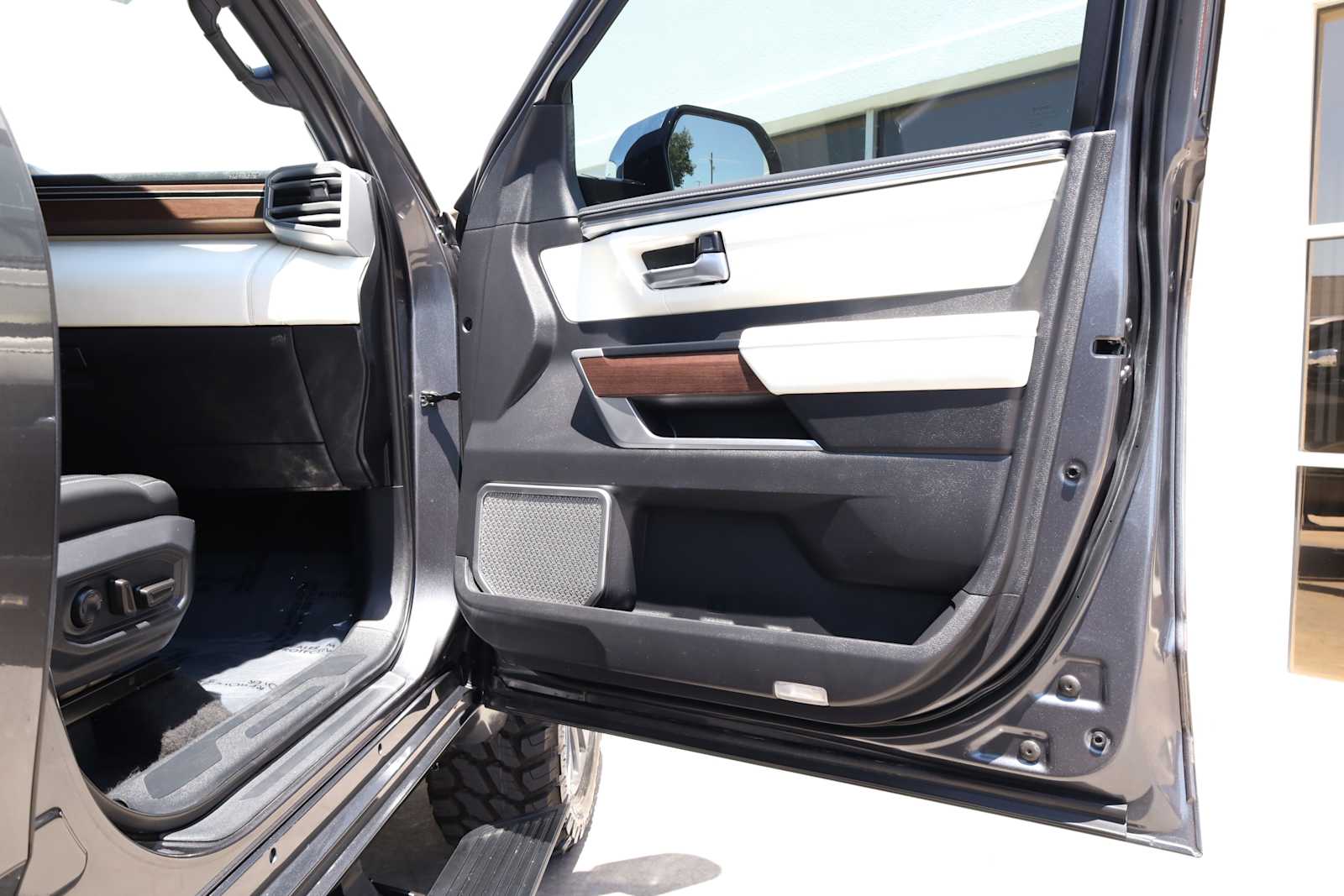2022 Toyota Tundra Capstone - Photo 54