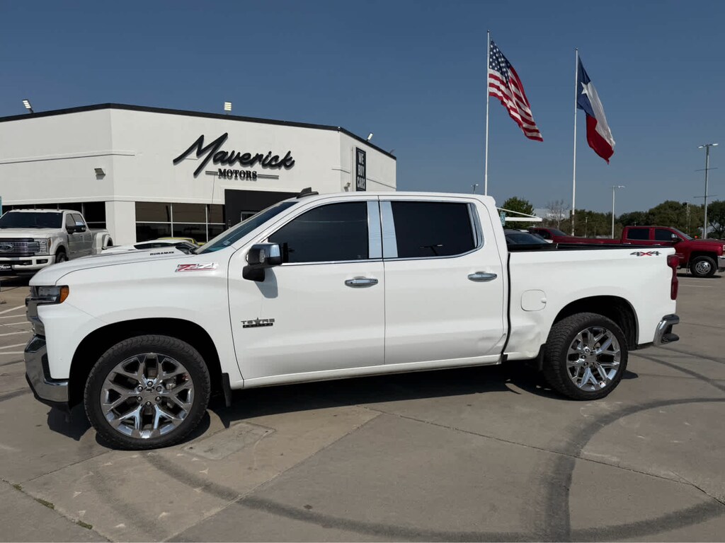 Used 2020 Chevrolet Silverado 1500 LT 4WD Crew Cab 147 Truck