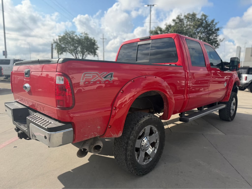 Used 2016 Ford Super Duty F-250 Pickup Lariat 4WD Crew Cab 156 Truck