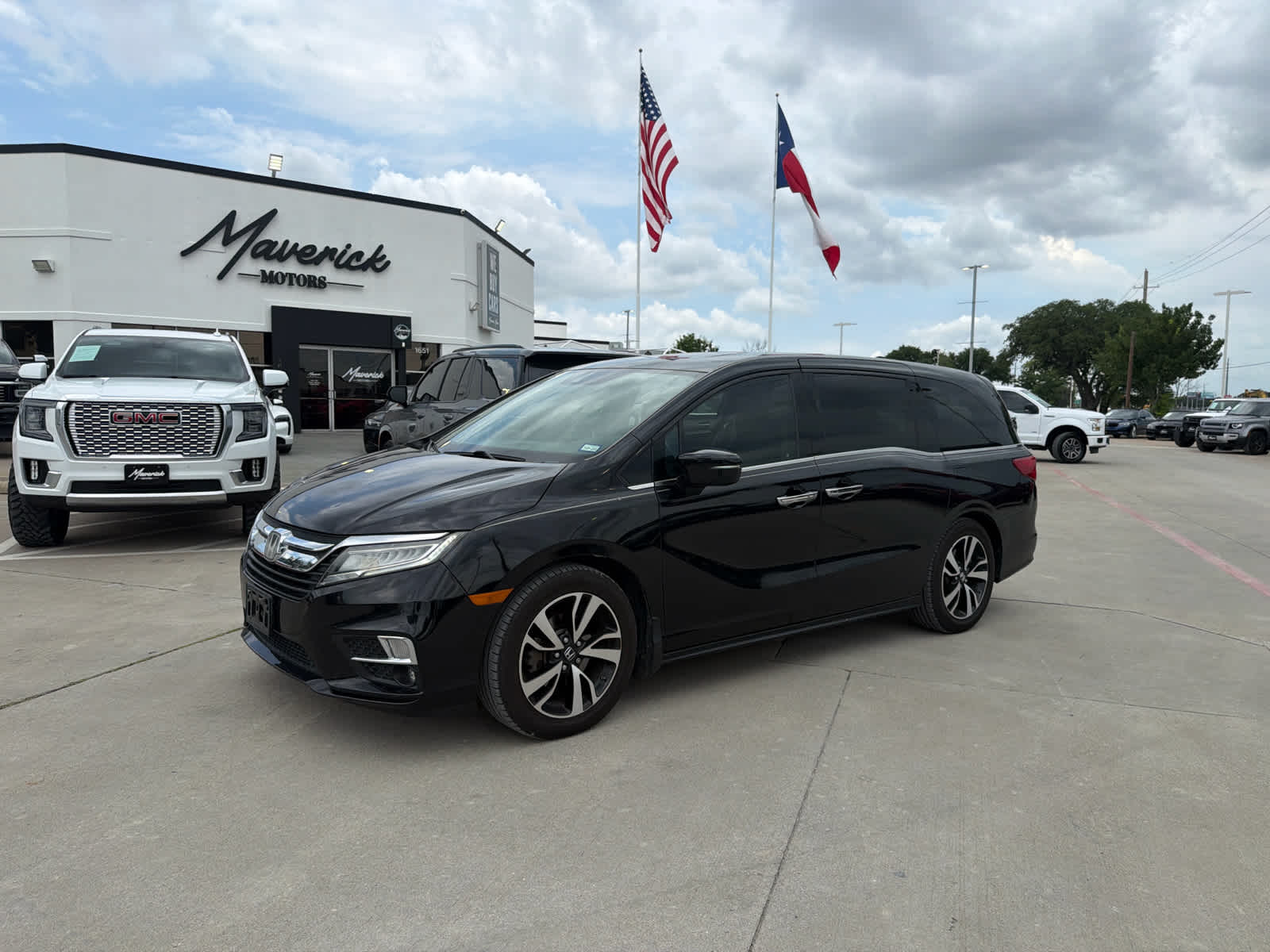 2020 Honda Odyssey Elite's photo
