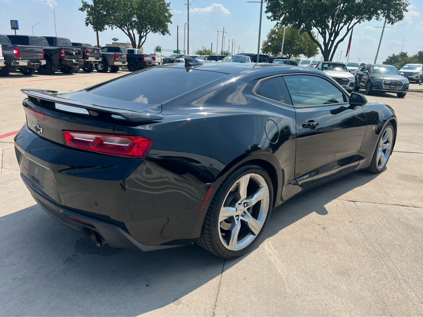 2016 Chevrolet Camaro 2SS photo 3