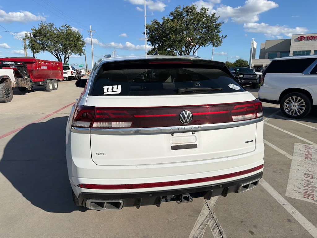 Used 2024 Volkswagen Atlas Cross Sport 2.0T SEL R-Line SUV