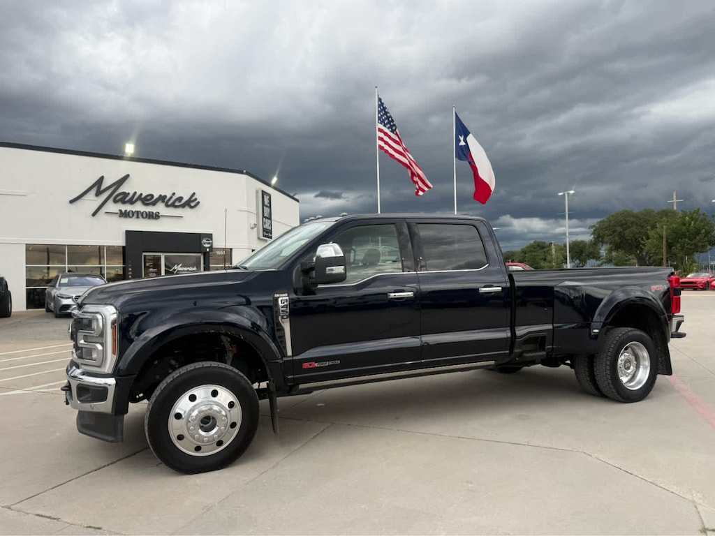 Used 2025 Ford Super Duty F-450 Pickup King Ranch 4WD Crew Cab 8 Box Truck
