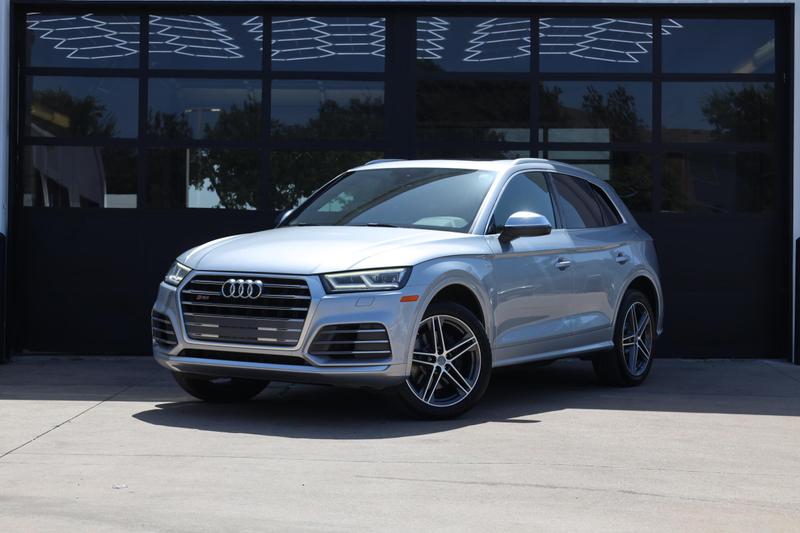2018 Audi SQ5 Premium Plus's photo