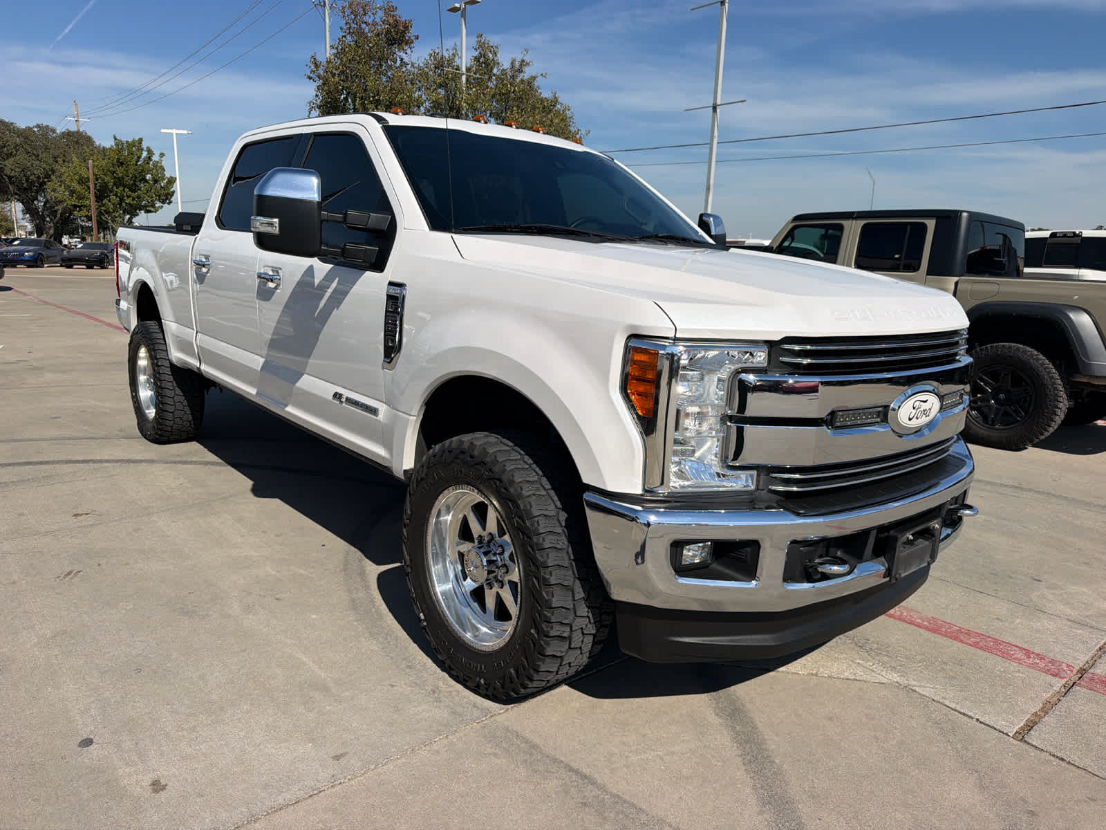 Used 2017 Ford Super Duty F-250 Pickup Lariat 4WD Crew Cab 6.75 Box Truck