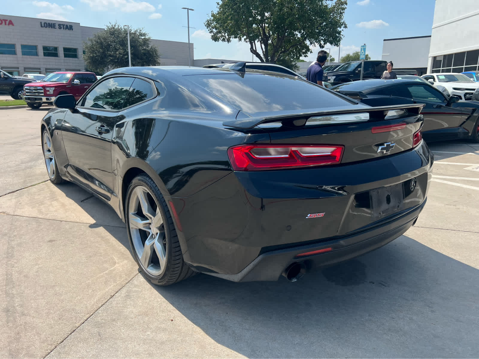 2016 Chevrolet Camaro 2SS photo 2