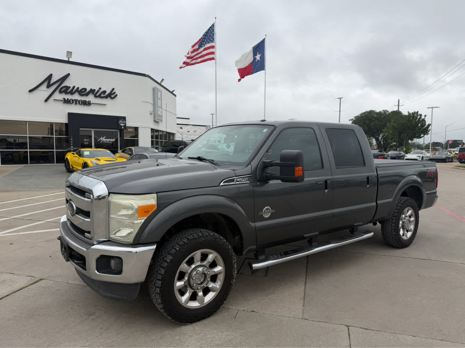 2015 Ford F-250 Lariat 4x4 Crew Cab 172 in's photo