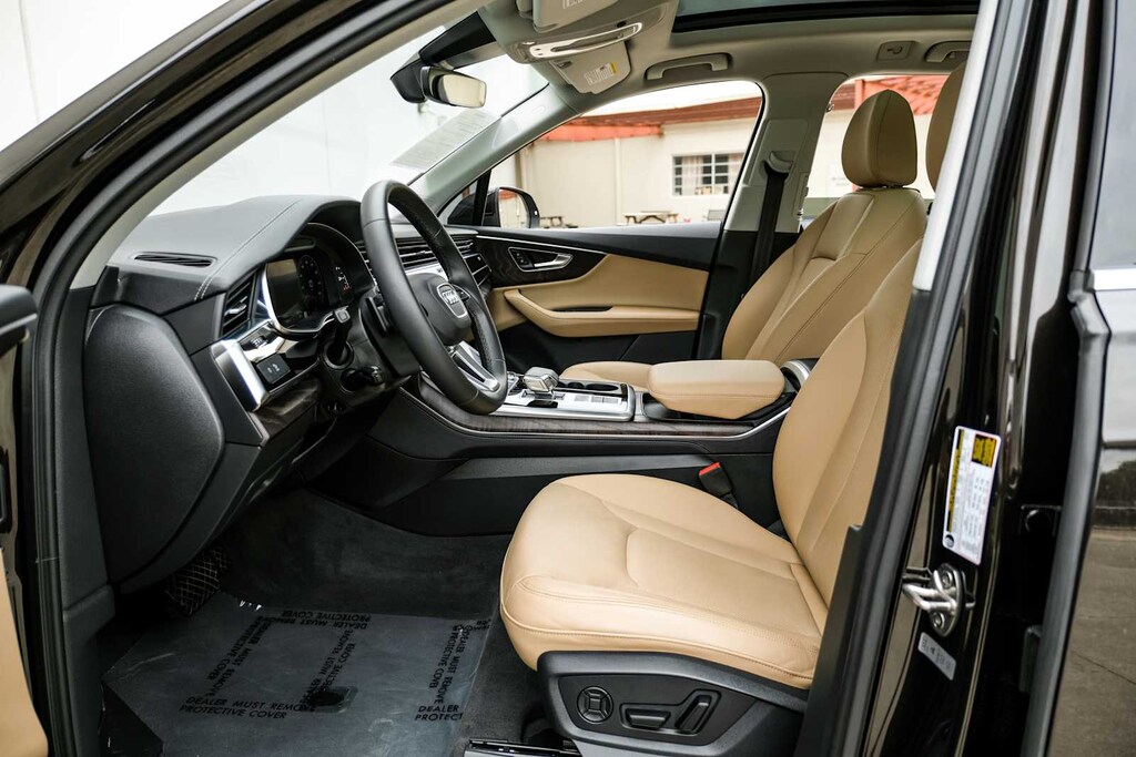 Used 2024 Audi Q7 Premium Plus SUV