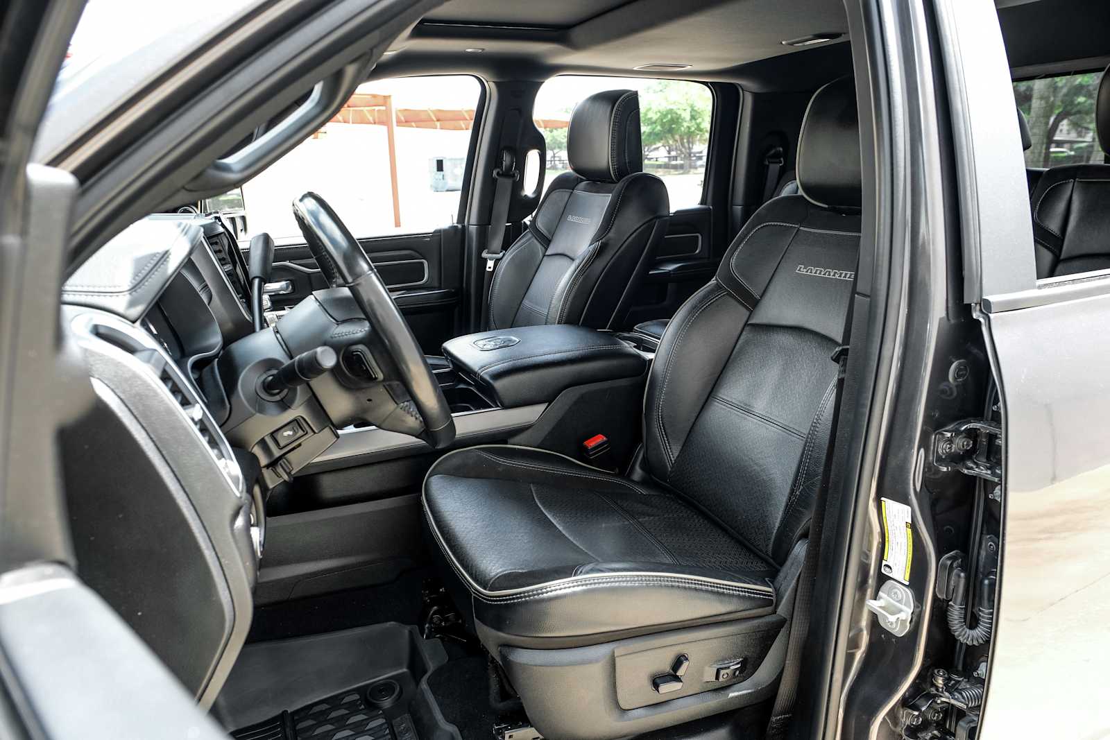 2024 RAM Ram 3500 Pickup Laramie - Photo 28