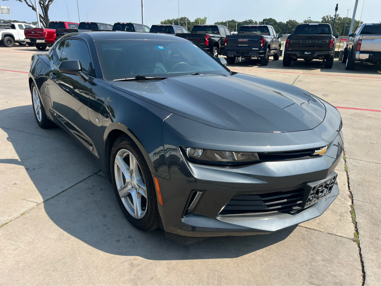 2017 Chevrolet Camaro 2LT photo 4