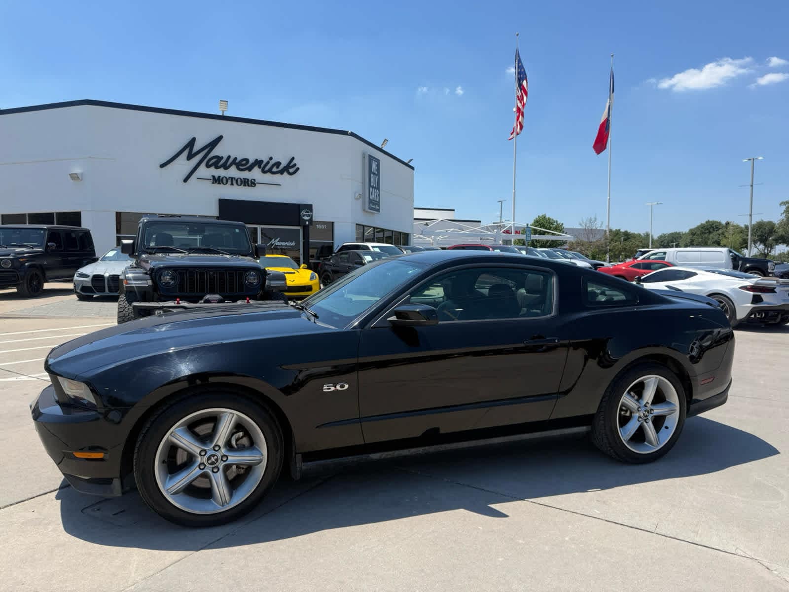 2012 Ford Mustang GT Premium's photo