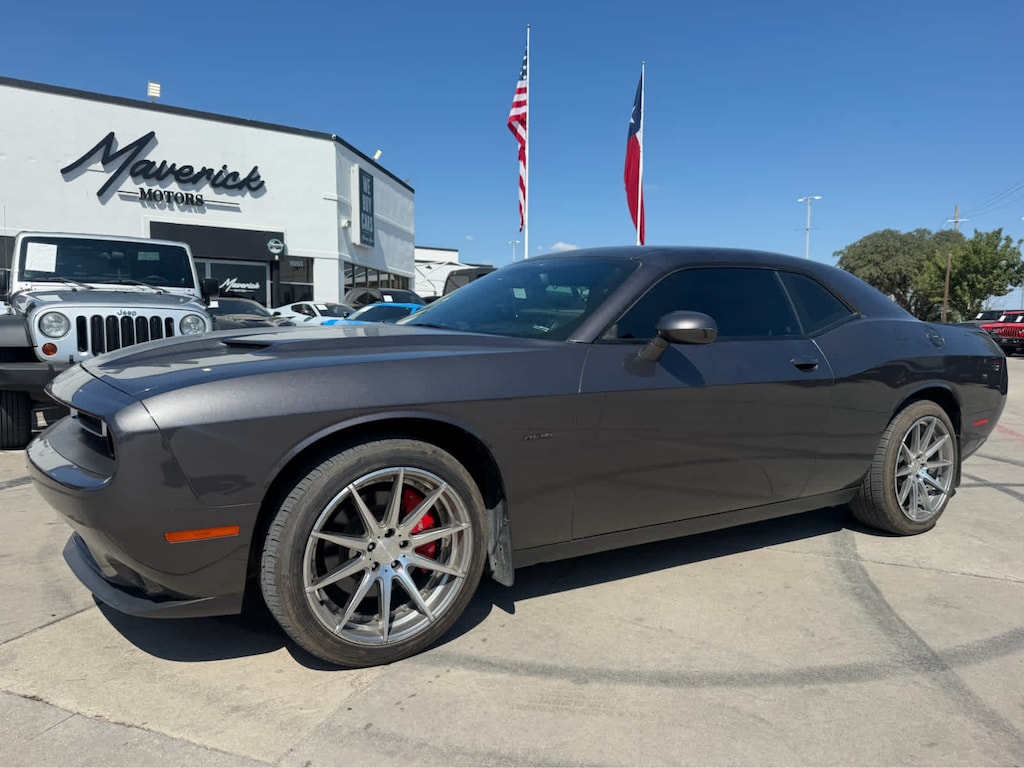Used 2016 Dodge Challenger R/T Coupe