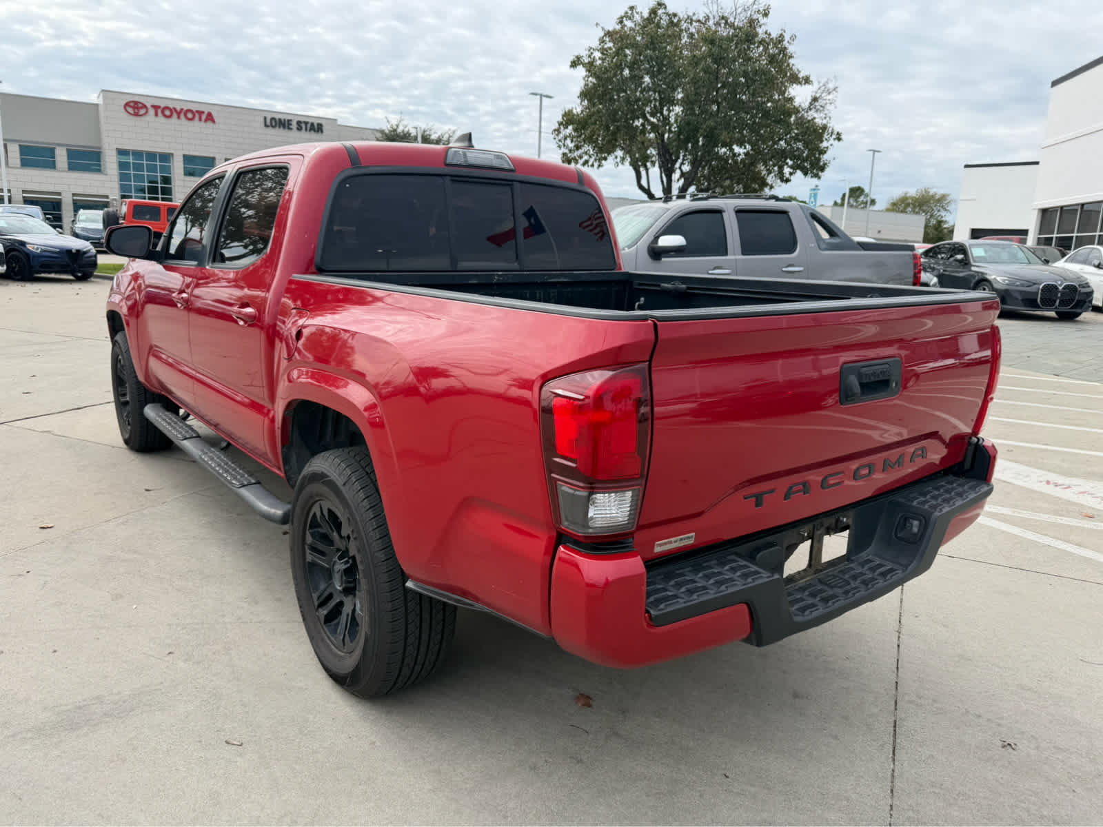 2018 Toyota Tacoma SR Double Cab photo 2