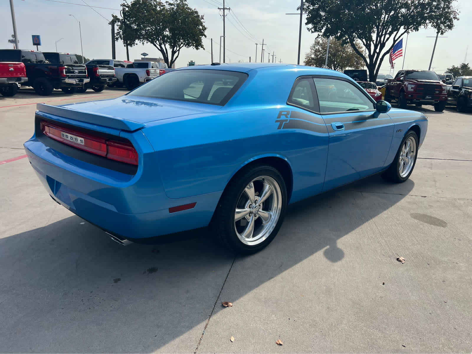 2010 Dodge Challenger R/T Classic photo 3