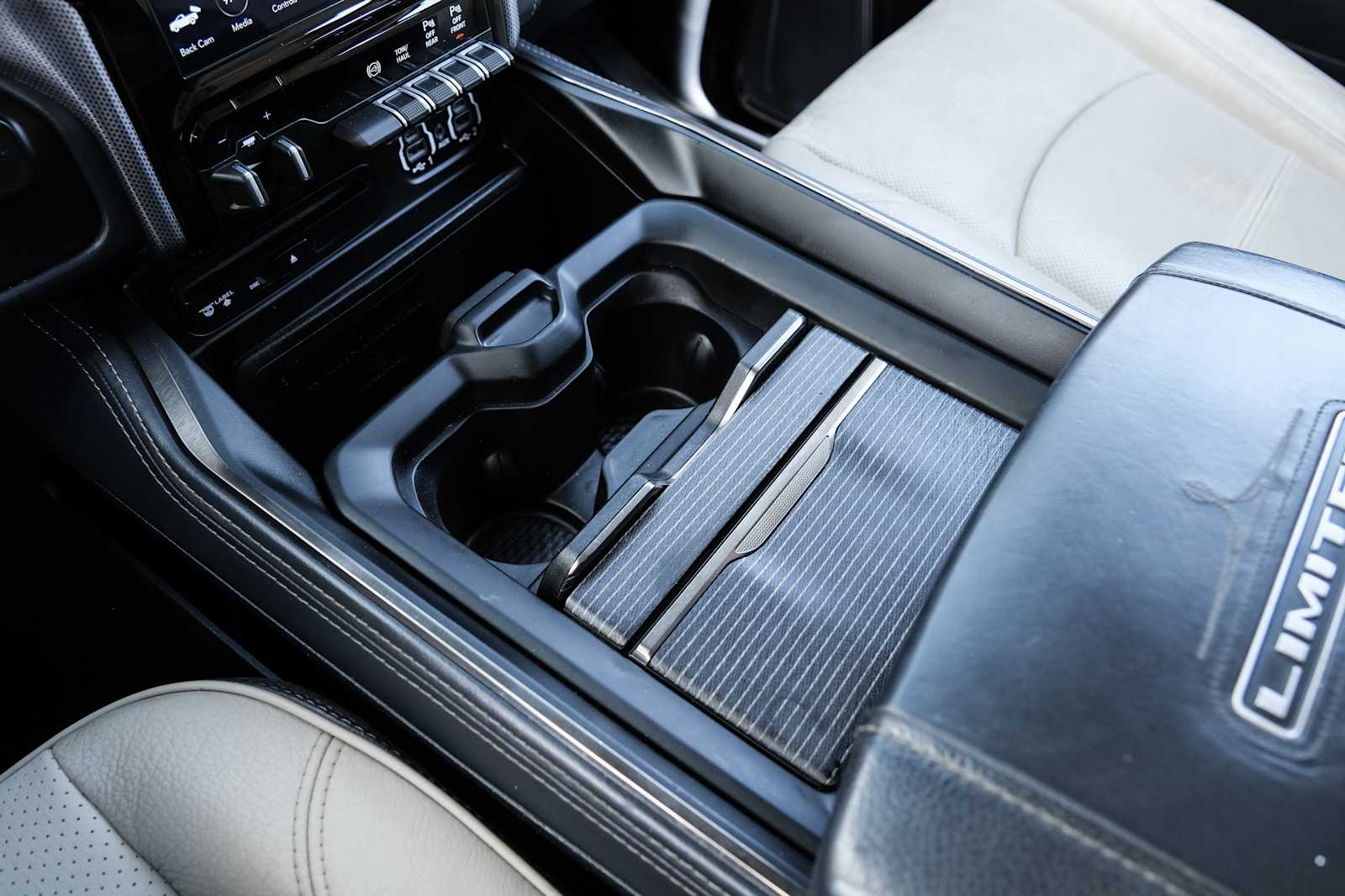 2019 RAM Ram 2500 Pickup Laramie Limited - Photo 46