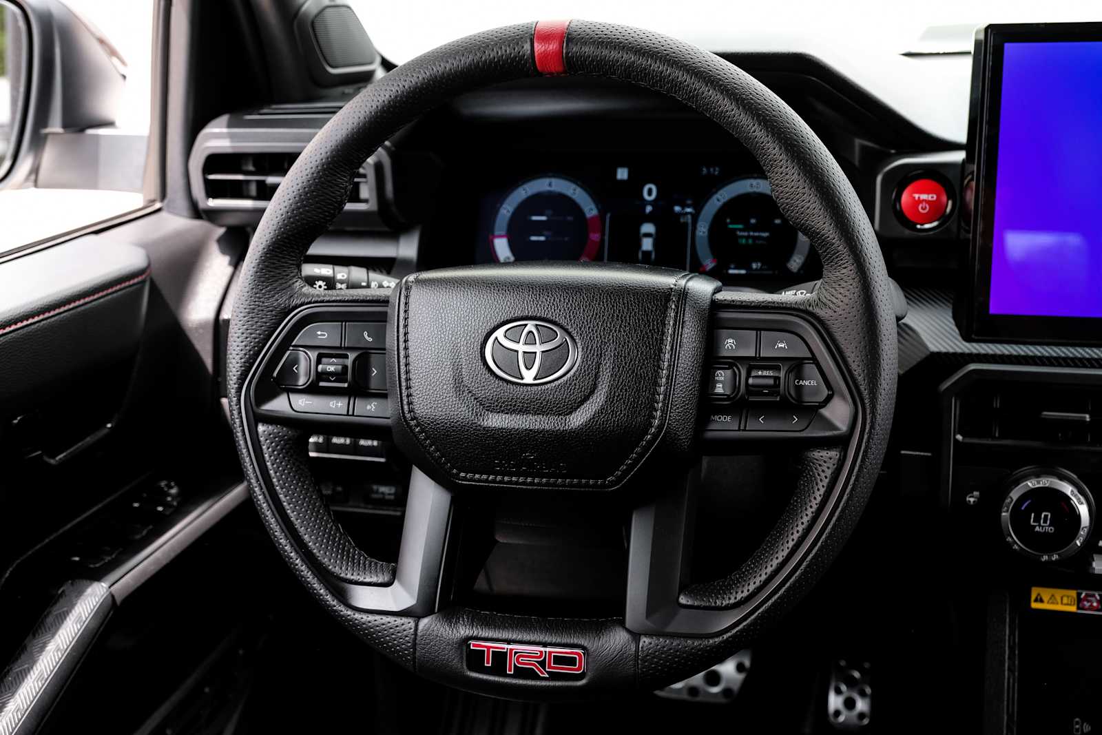 2025 Toyota Tacoma TRD Pro - Photo 20
