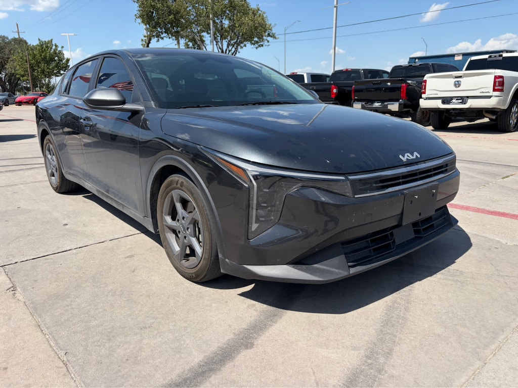 Used 2025 Kia K4 LXS Sedan