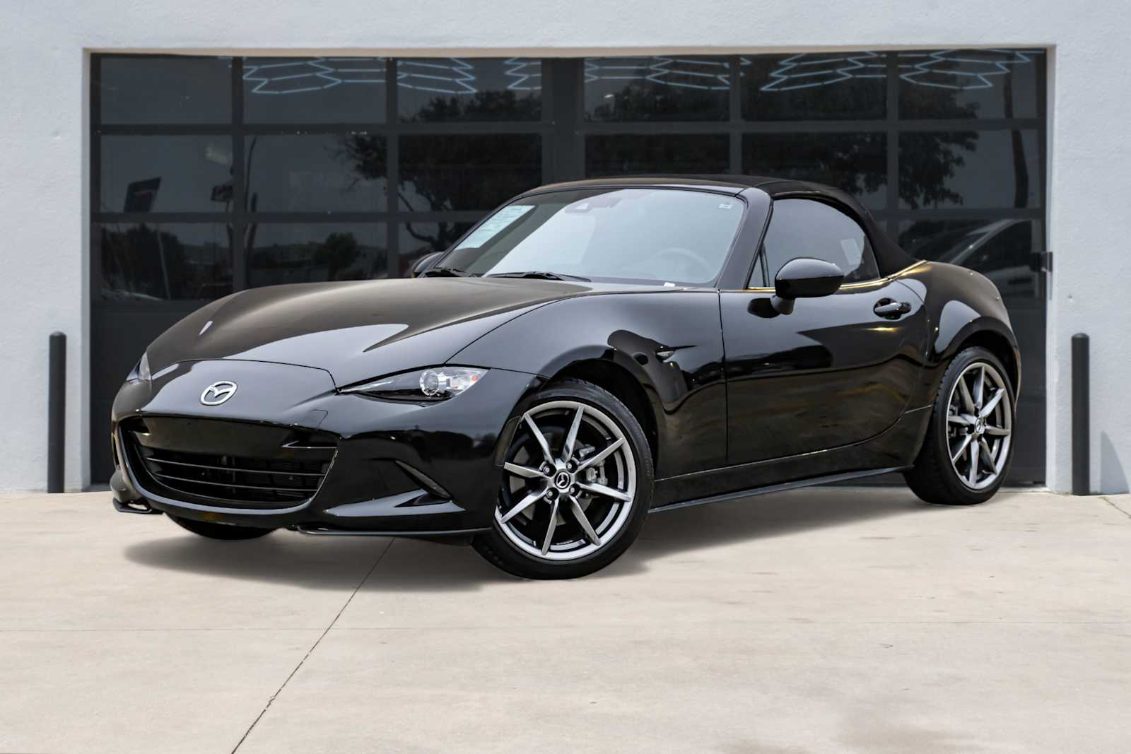2022 Mazda MX-5 Miata Grand Touring's photo