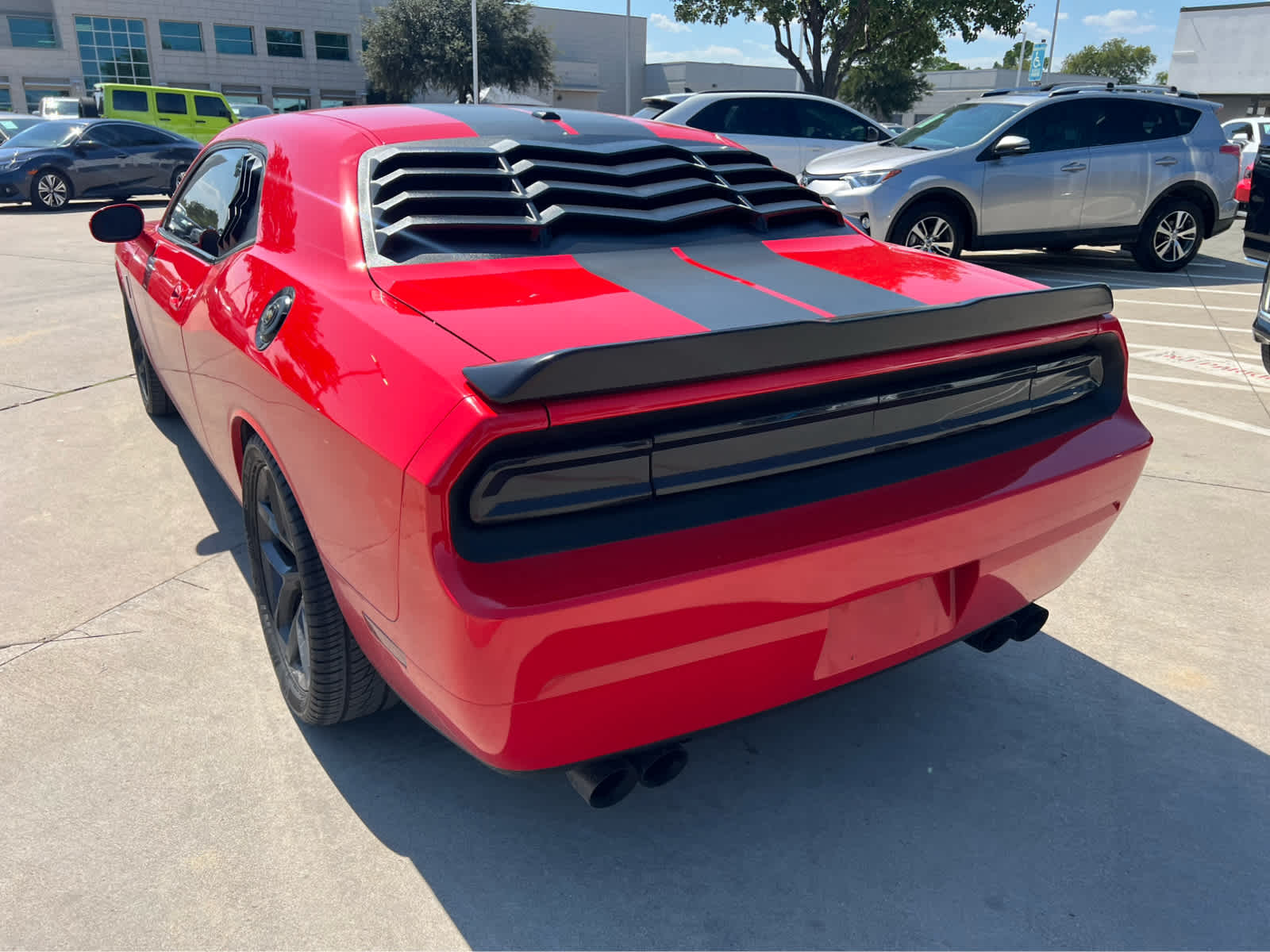 2009 Dodge Challenger R/T photo 2