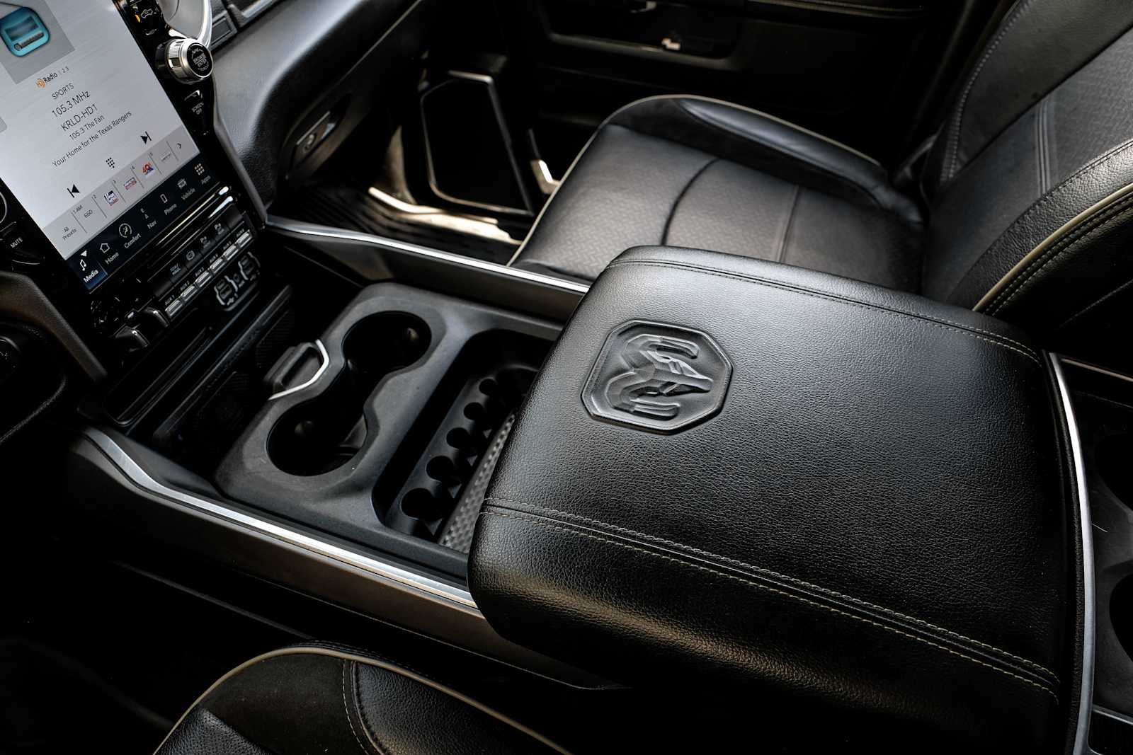 2024 RAM Ram 3500 Pickup Laramie - Photo 23