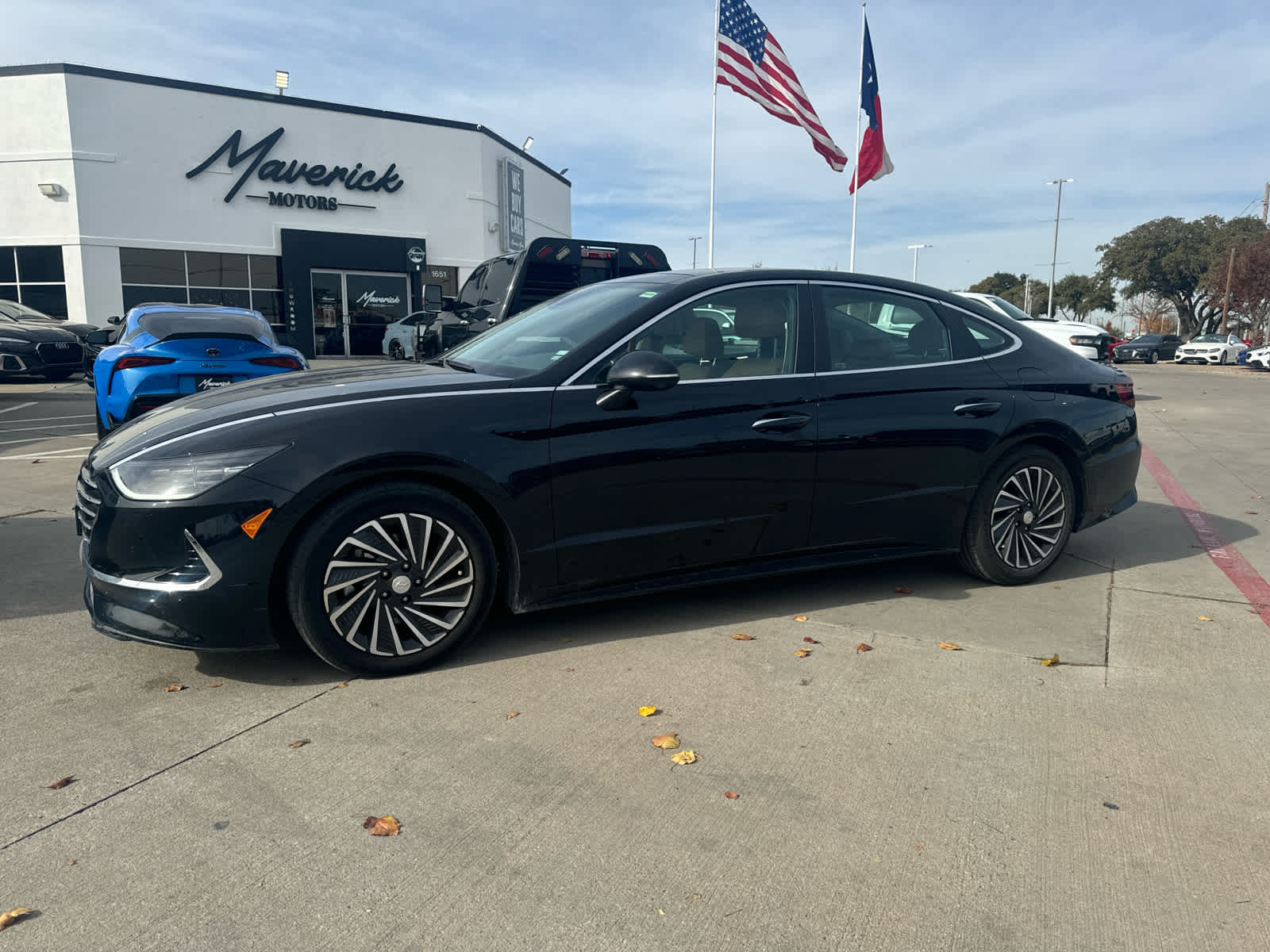 2023 Hyundai Sonata Hybrid Limited's photo