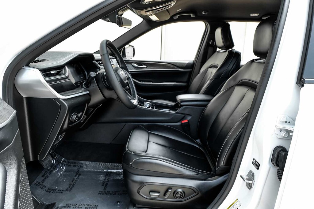 Used 2025 Jeep Grand Cherokee Limited SUV