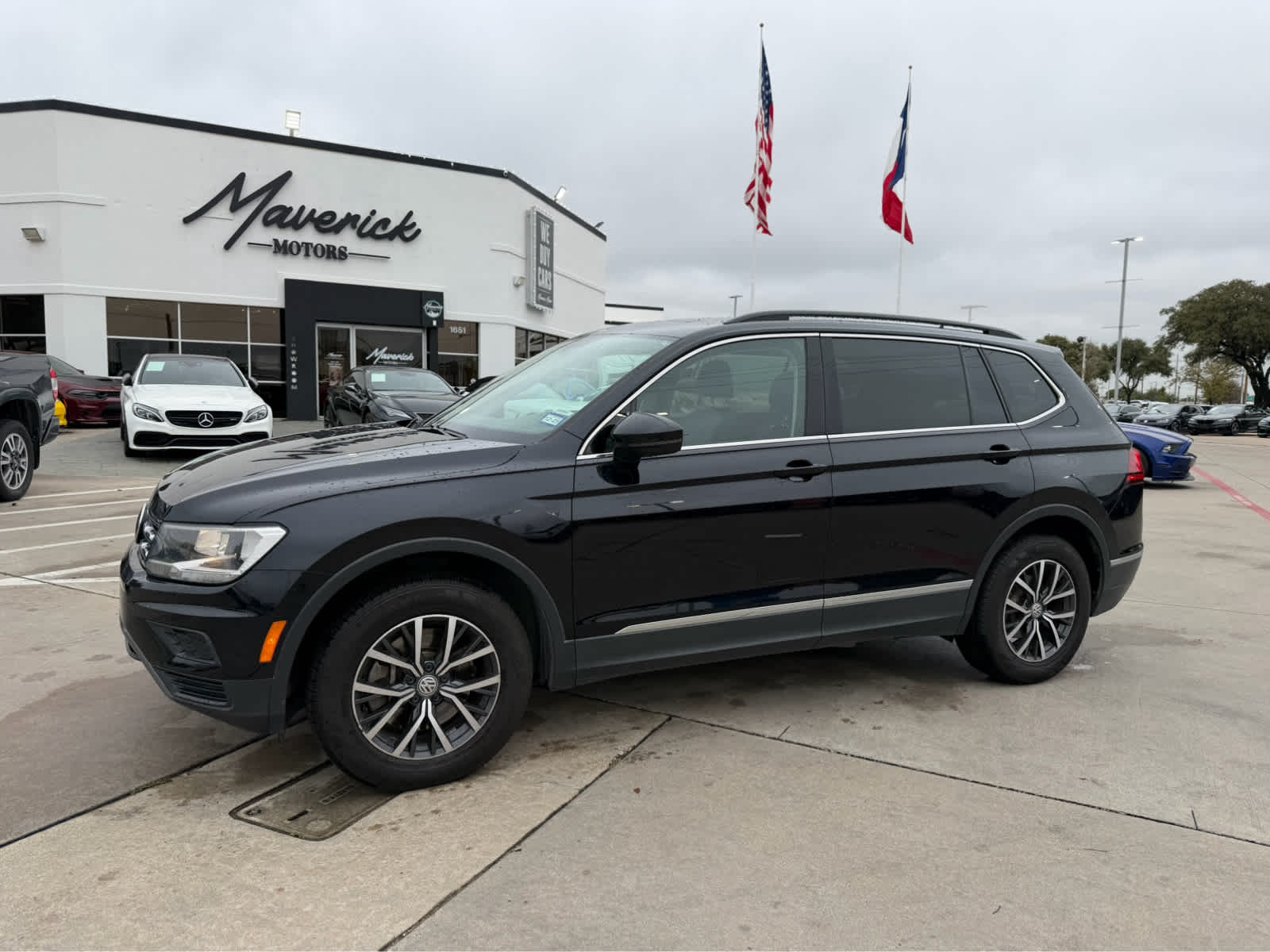 2020 Volkswagen Tiguan SE's photo