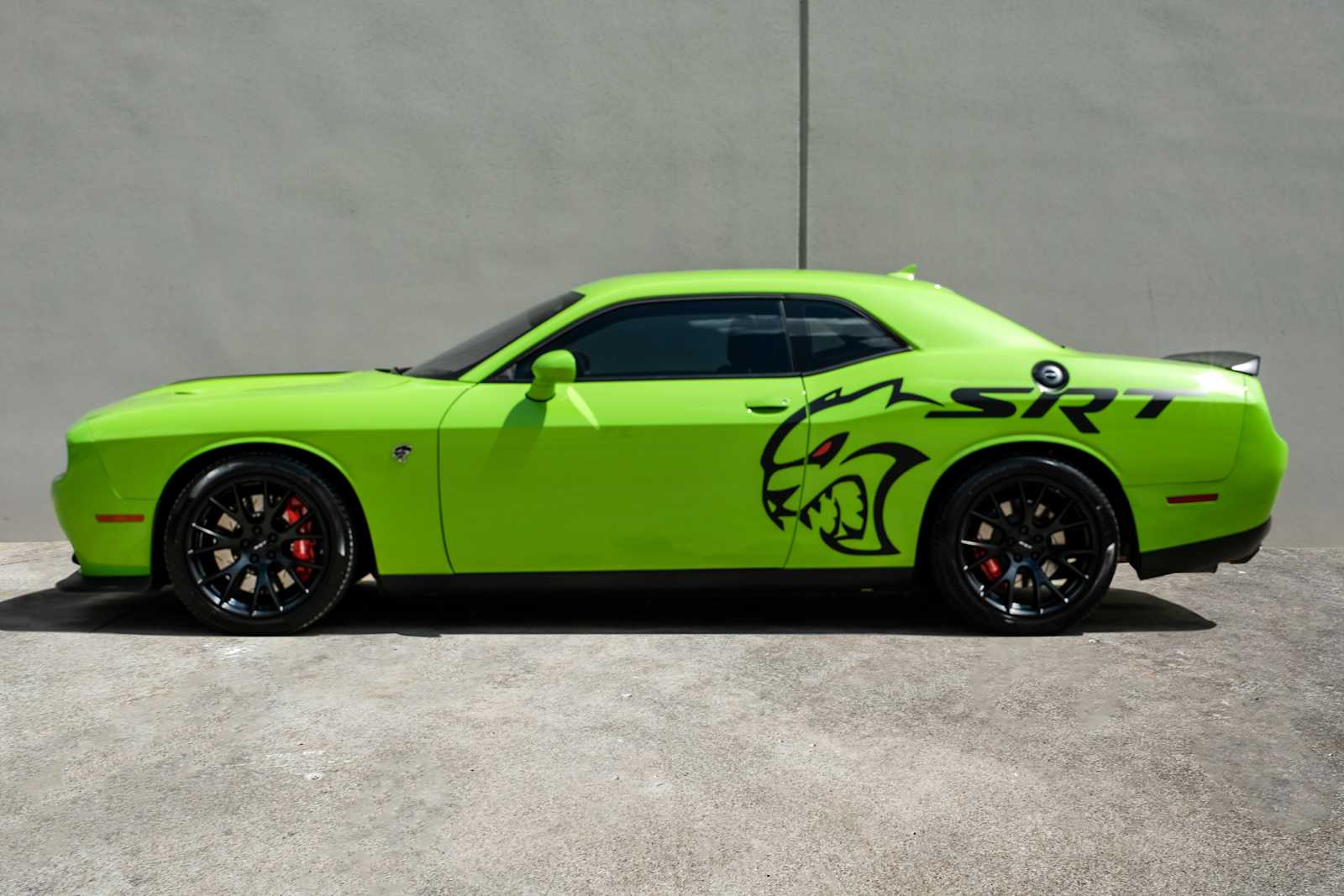 2015 Dodge Challenger SRT - Photo 11