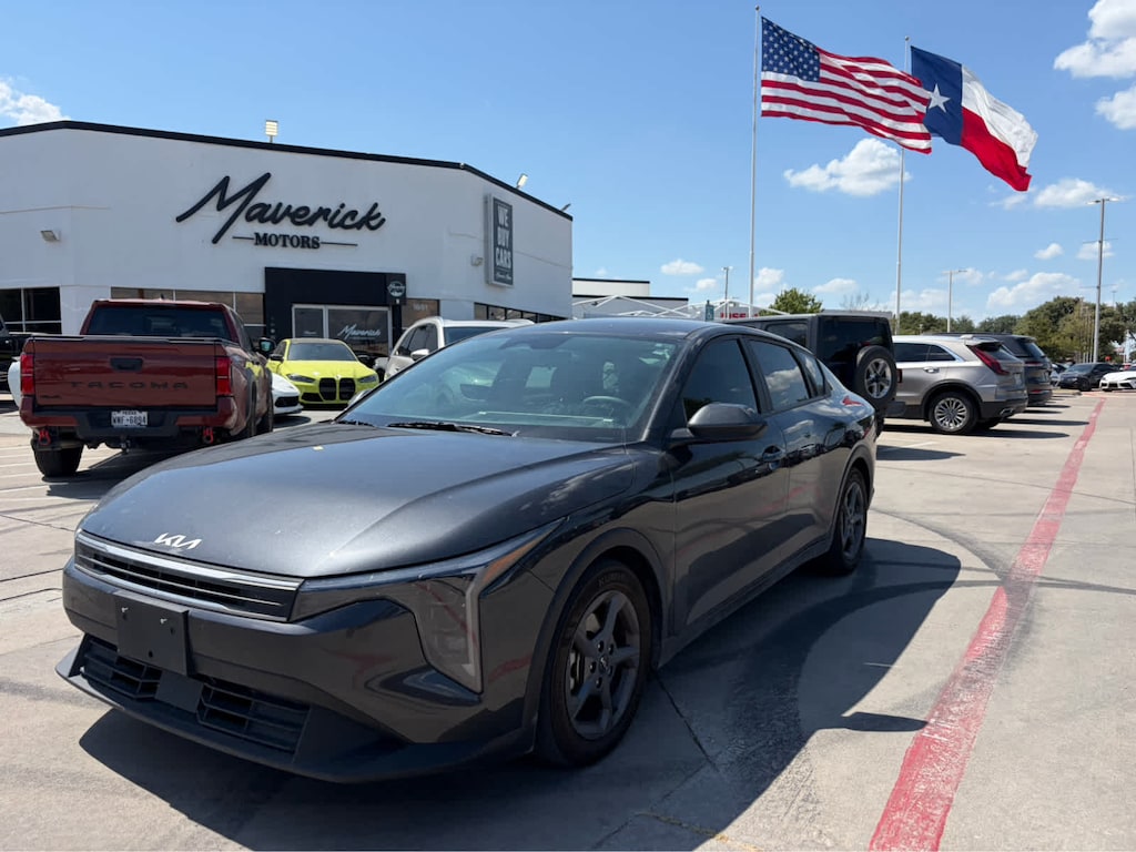 Used 2025 Kia K4 LXS Sedan