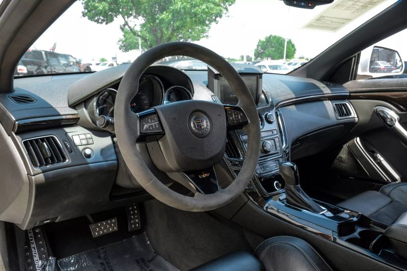 2012 Cadillac CTS Coupe photo 3