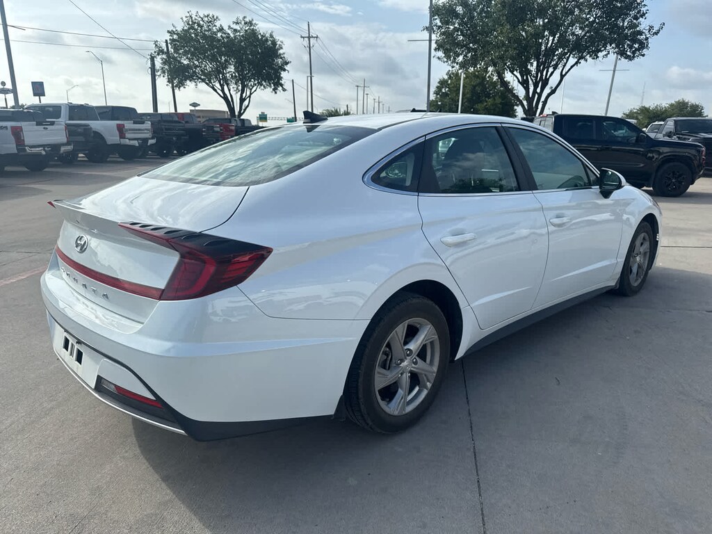 Used 2022 Hyundai Sonata SE Sedan