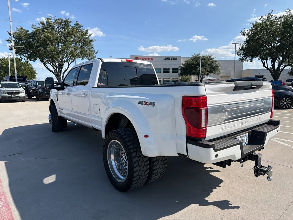 Used 2018 Ford Super Duty F-350 DRW Pickup Platinum 4WD Crew Cab 8 Box Truck