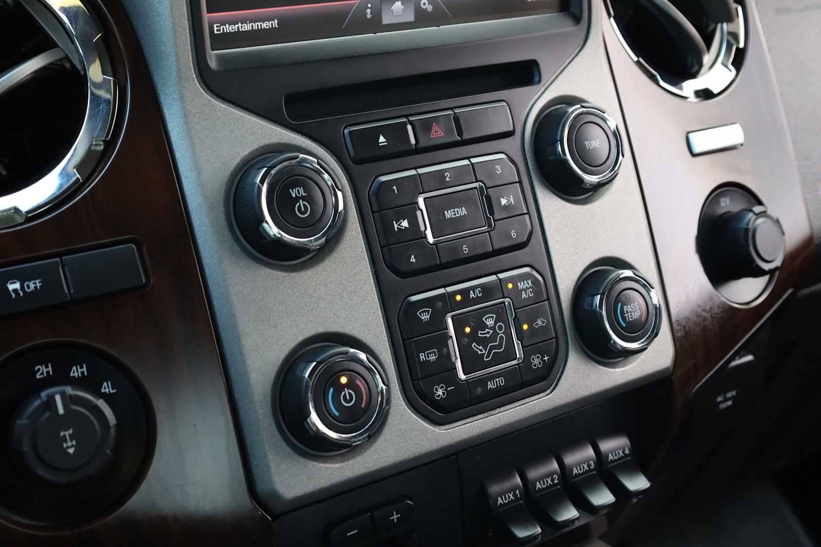 2016 Ford F-250 Super Duty Lariat - Photo 22