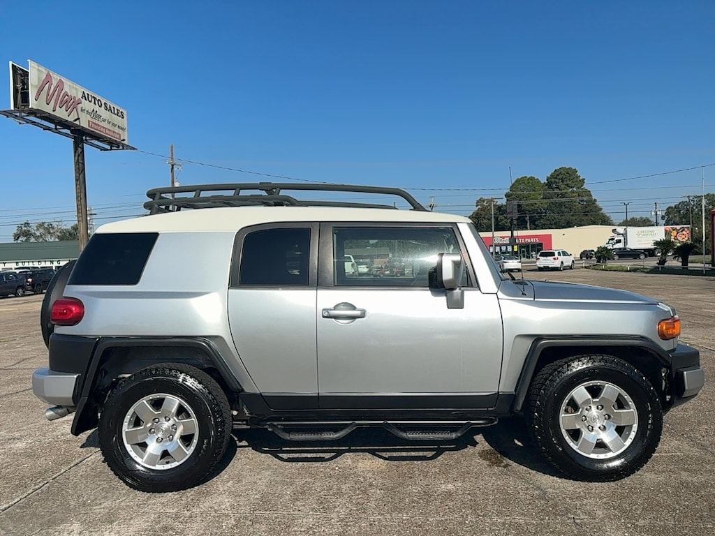 Used 2007 Toyota FJ Cruiser 4DR 2WD AT 2WD  Auto