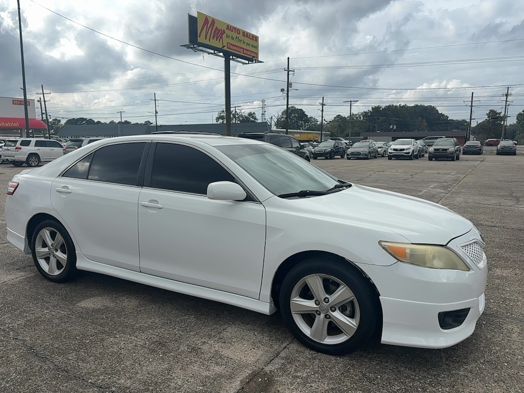 Used 2010 Toyota Camry SE Sedan